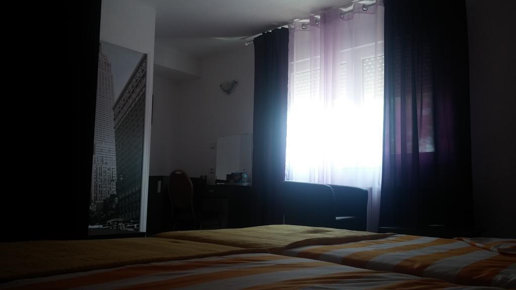 Rooms Du-Na Zagreb Exterior photo